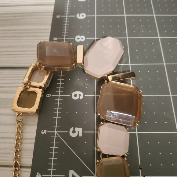 Signed Tan/Taupe Chunky Fashion Statement Gold Tone Necklace 18" - Picture 5 of 9